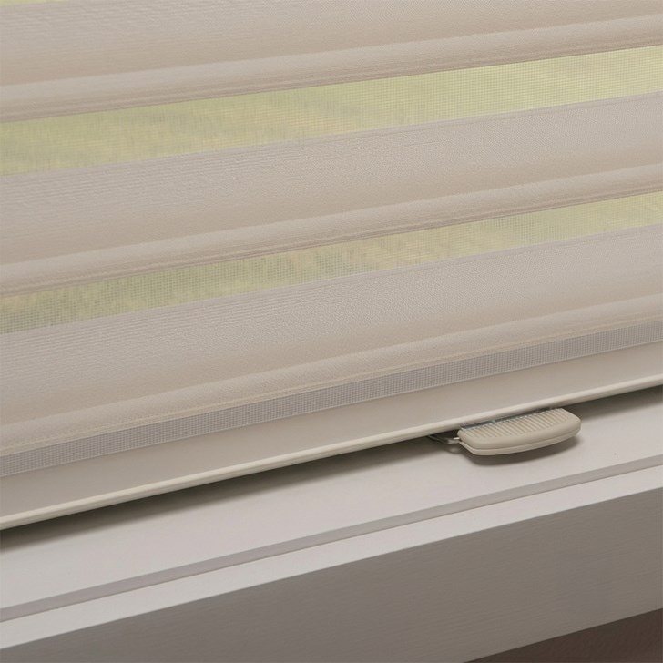 Color: Asheland Ivory
