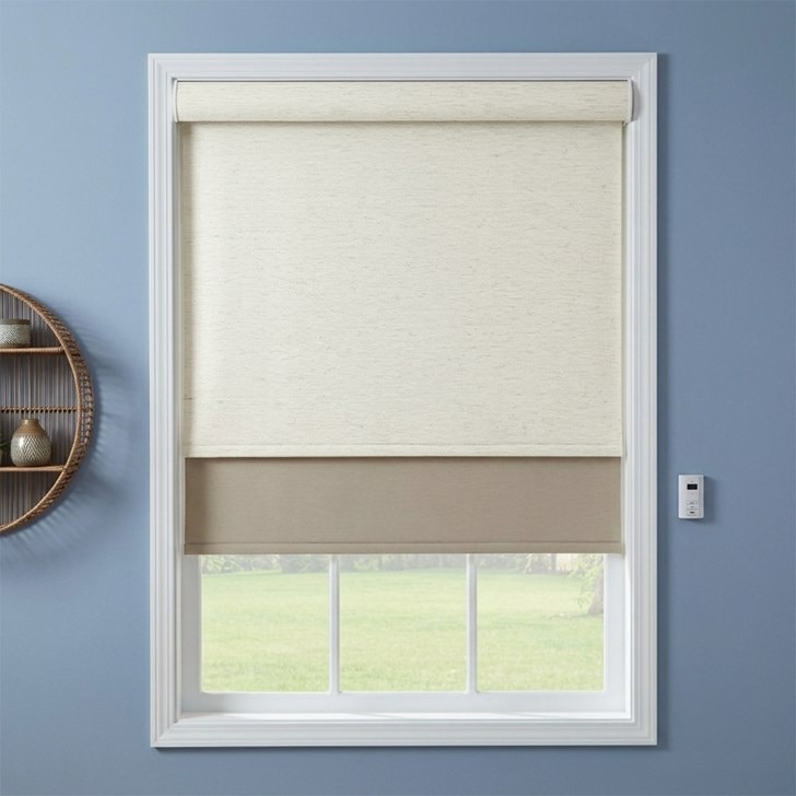 Color: Manhattan Off White