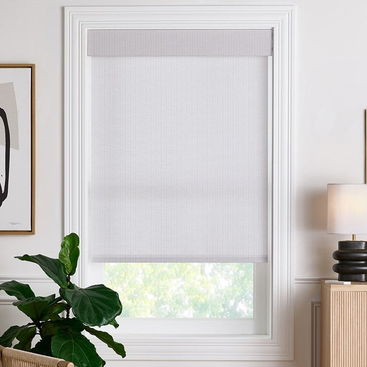 Color: Lulu Pearl LX3347; Headrail: 5 Inch Classic Valance; Lift: Motorized Remote