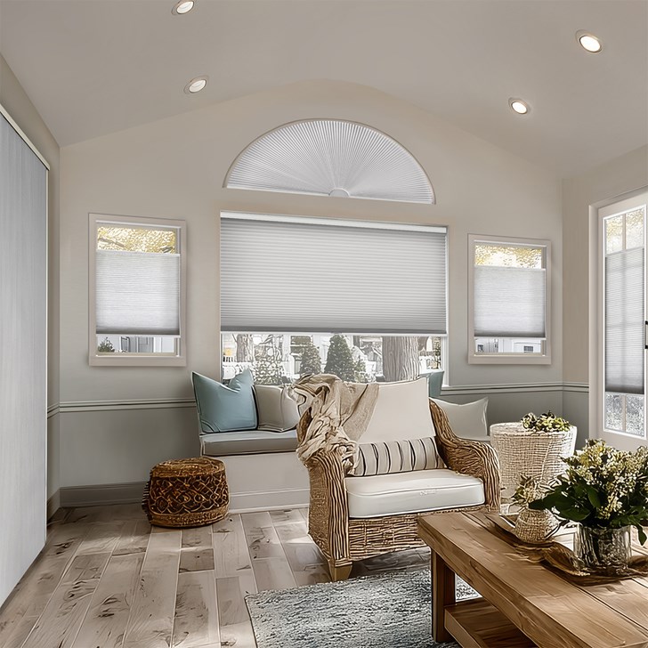 Color: Light Cream; Lift: Cordless; Light Control: Top Down Bottom Up