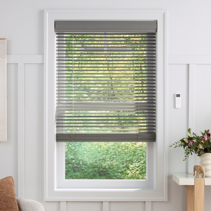 Color: Vintage Storm 1752; Lift and Tilt: Motorized; Power: Solar Panel; Valance: 4 In Cord