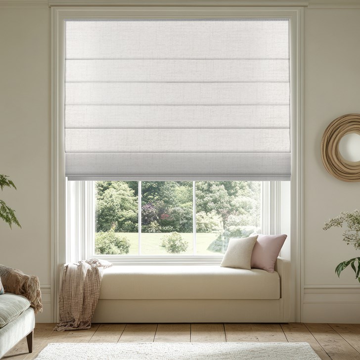 Color: Francesa White; Lift: Cordless