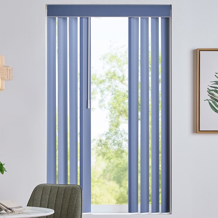 Color: Crepe Steel Blue BLFRS27007; Headrail: Matching Square Cornice