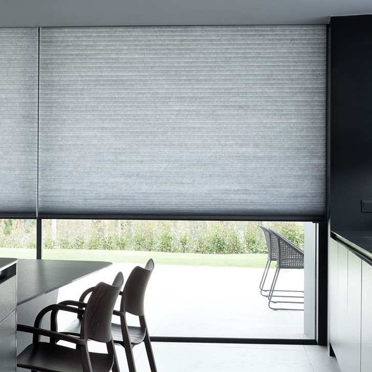 Color: Kasai LF Anthracite; Lift: Motorized