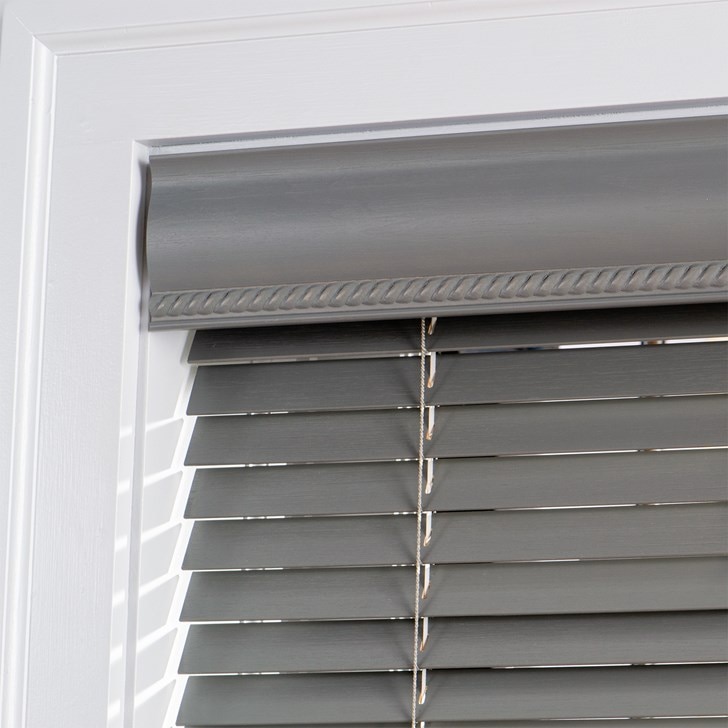 Color: Vintage Storm 1752; Lift: Motorized Lift and Tilt; Power: Solar Panel; Valance: 4 In Cord