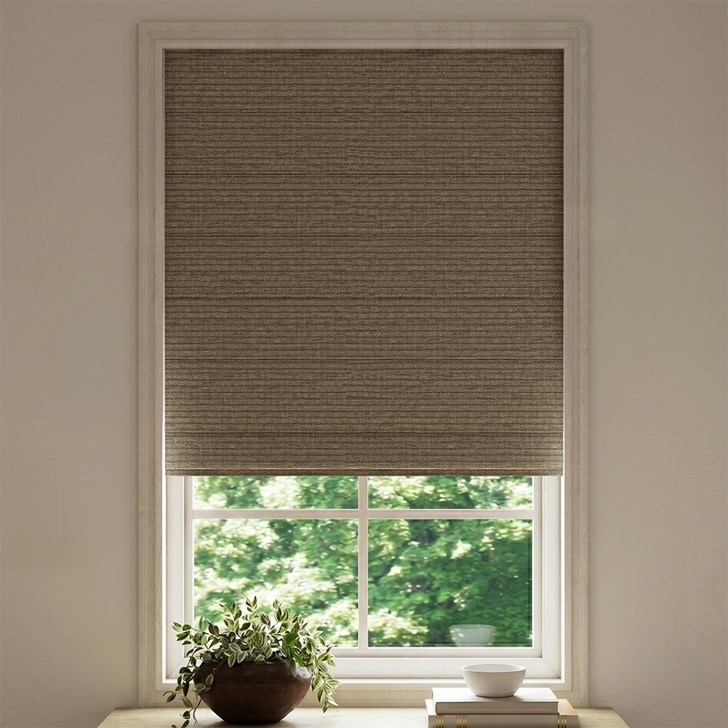 Color: Grasscloth Twine; Lift: Motorized