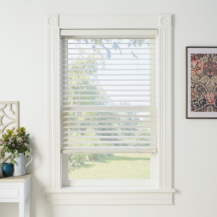 Color: Regal Oak; Fold Style: N/A; Lift: N/A