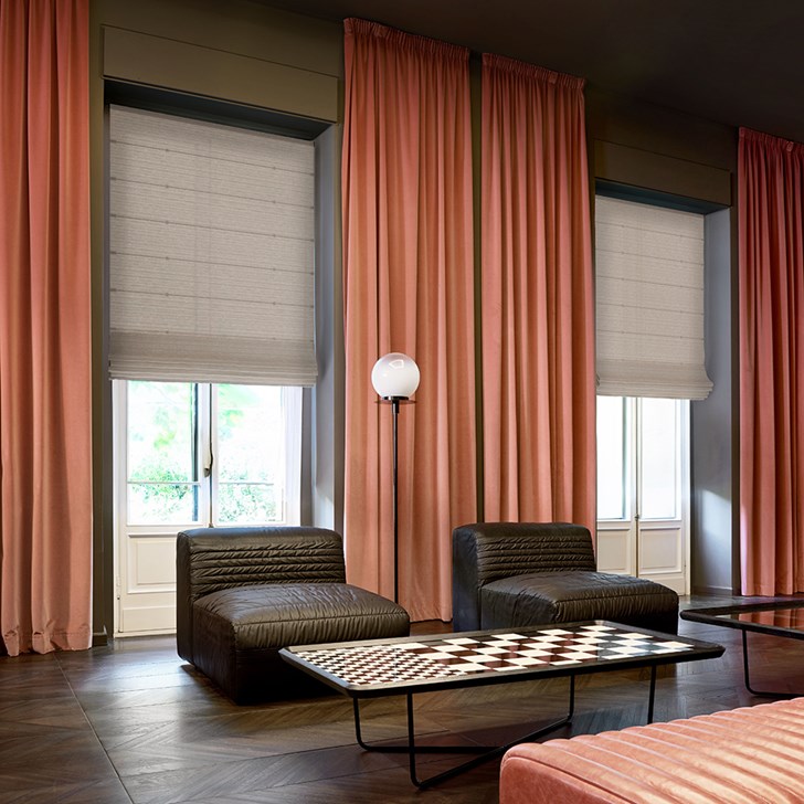 Color: Milan Grey Pearl; Lift: Motorized; Fold Style: Classic