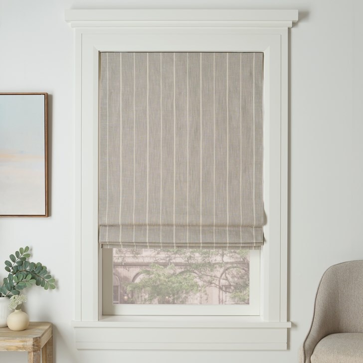 Color: Graze Wool Gray; Fold Style: Tailored; Lift: Cordless