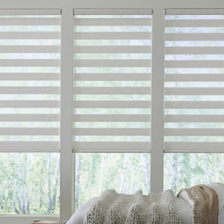 Color: Brighton Brushed Silver