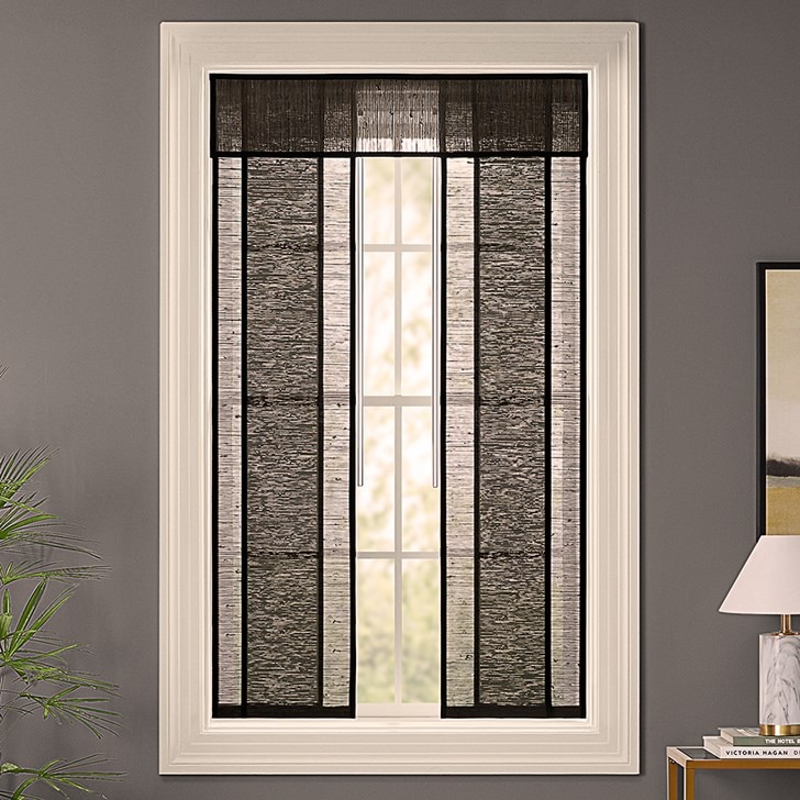 Color: San Lucas Flaxseed LIJU007; Operation: Wand Control; Split Stack; Edge Binding: Onyx 535; Headrail: 8 Inch Valance